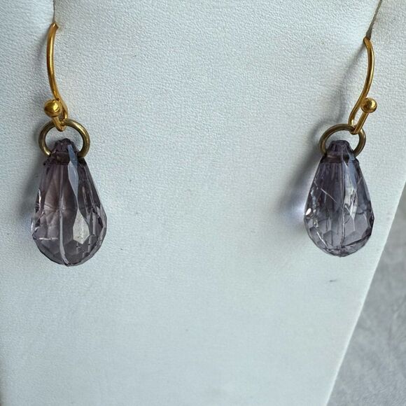 Faceted Teardrop Glass Earrings with Gold Tone Hooks – Lightweight & Elegant - Picture 9 of 17